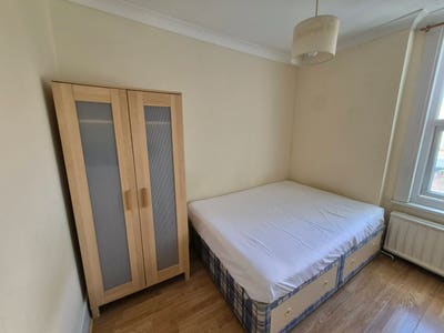 Double room for single person. Main Photo