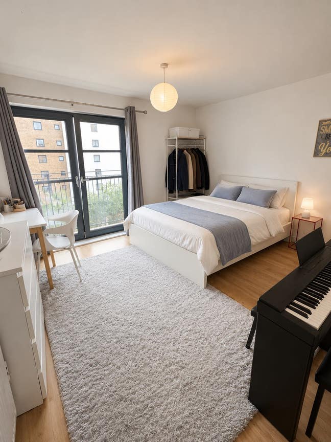 ✨ Limehouse Living | Double | Small Flat Main Photo