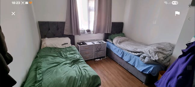 Spacious double bedroom fully furnished  Main Photo