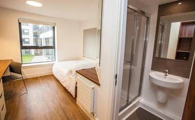 Accommodation Contract Takeover - Stirling Uni Main Photo