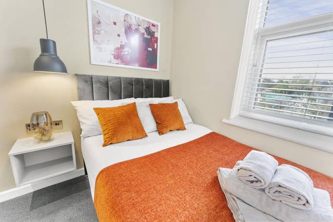 🏡 Peaceful Home | Stunning En-Suite Main Photo