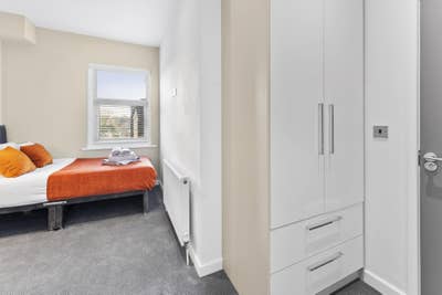 🏡 Peaceful Home | Stunning En-Suite Main Photo