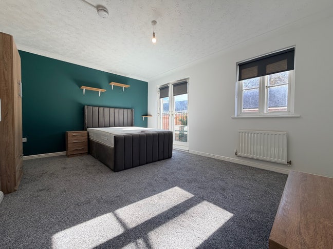 Newly refurbished rooms -Gloucester Hospital Main Photo