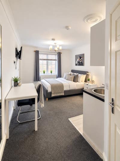 Furnished Studio | Sugar Way PE2 | Bills Included Main Photo