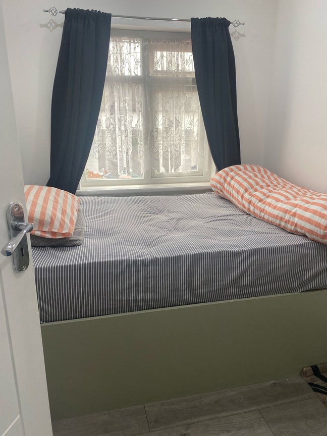 1 Single room for rent  Main Photo