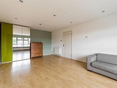 Large Double and Large Triple Rooms 2 Rent  Main Photo