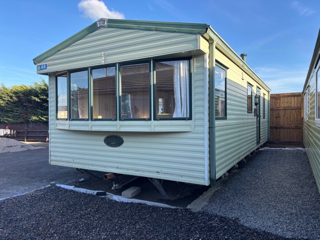 Static caravan two bedroom Main Photo