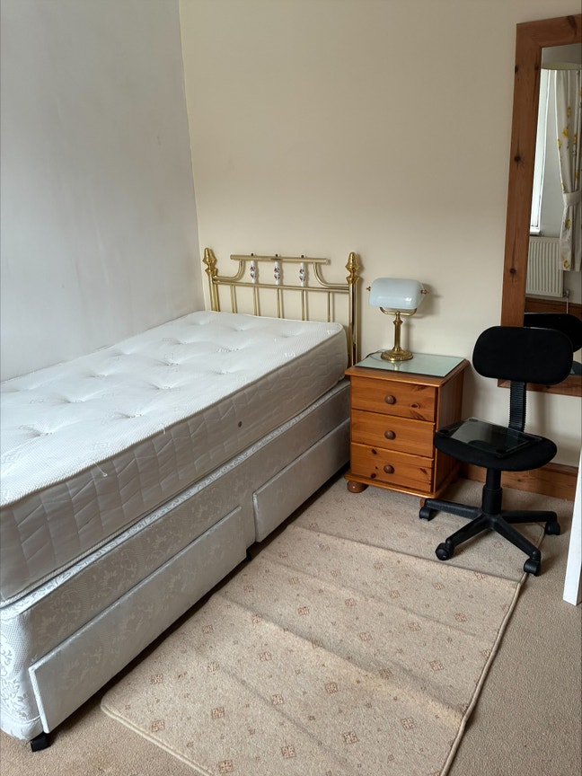 Room to let Main Photo