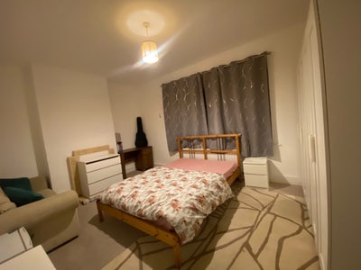 @ Brand New Double Room In Kingston (new malden) @ Main Photo