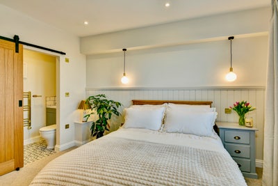 Stunning Girls’ En-Suite in Spectacular New Home Main Photo
