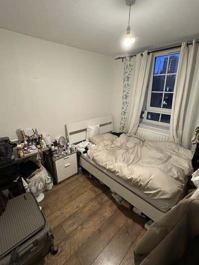 Bright & Cosy Room with Spacious Lounge – E1 Main Photo