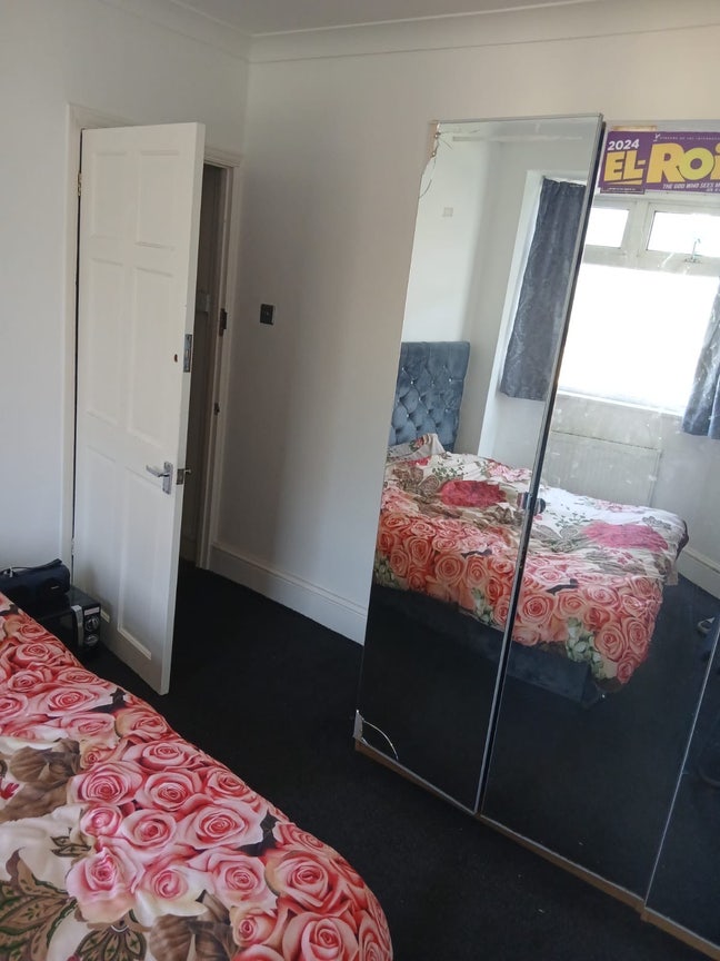 Large Double room to let in Abbey Wood  Main Photo