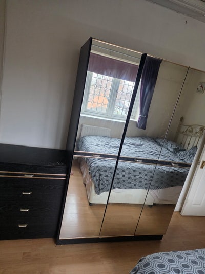 Double Room with ensuite toilet/showet Main Photo