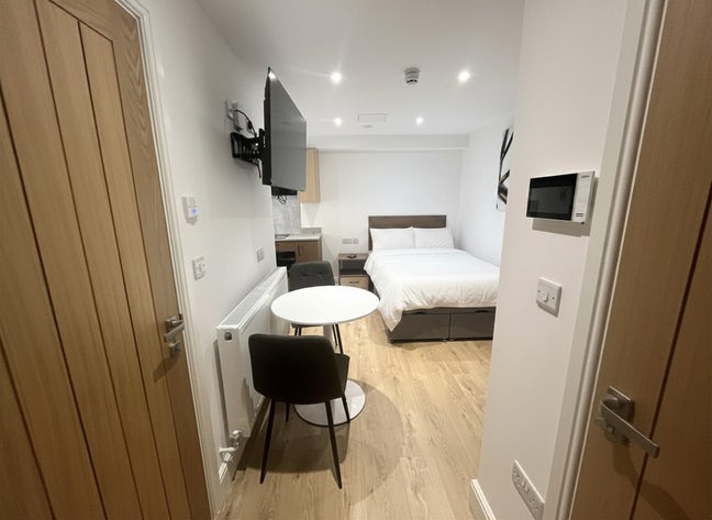 Beautiful Central Studio Available Soon! Main Photo