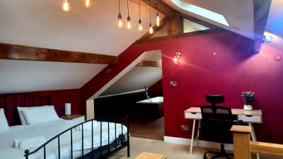Great Location - Cleaning and Linens Included Main Photo
