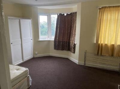 🏡 Double Room Available – Walthamstow, London E18 Main Photo