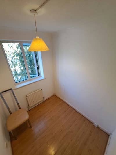 Small Single Room in Manor House Main Photo