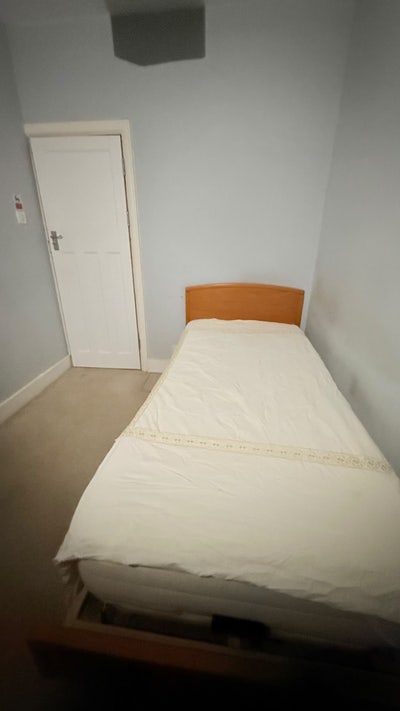 Room in great area Main Photo