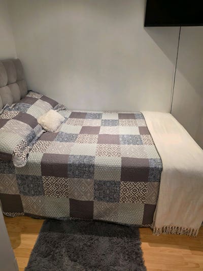Small Double Room, Plaistow E13, &pound;800 pm inc bill Main Photo
