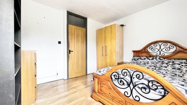 Amazing Large Double Room | All Inclusive  Main Photo