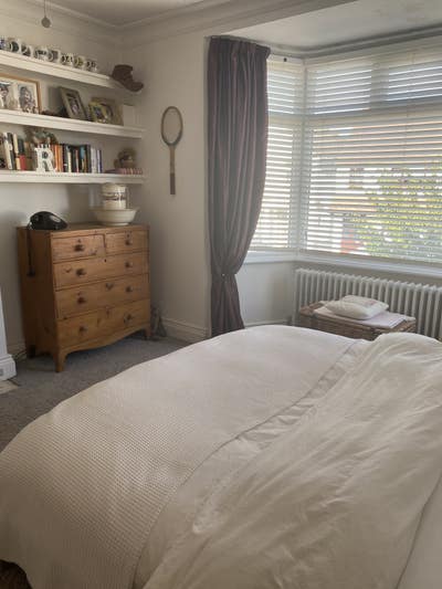 Beautiful large room in the heart of Leigh on sea Main Photo