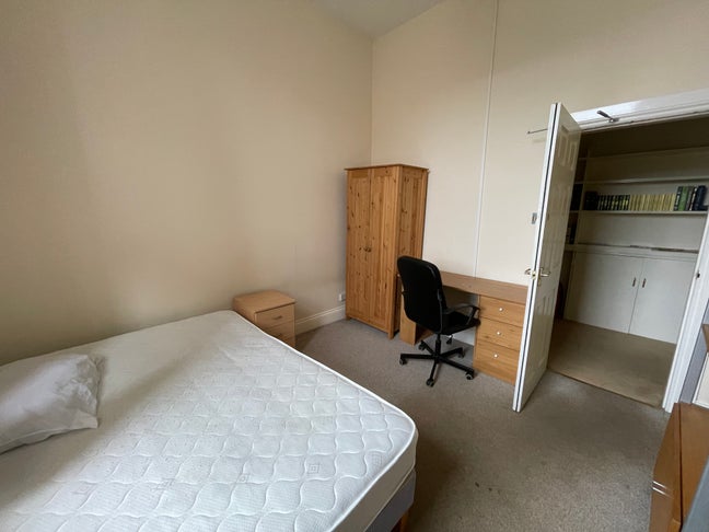En-suite for rent with great views Main Photo