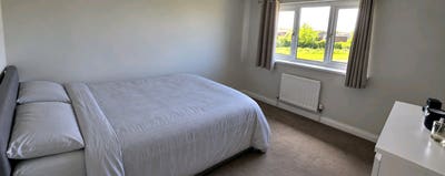 Room in home Main Photo