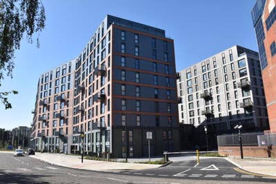 Cosy 1 bedroom flat by city centre in Peterborough Main Photo