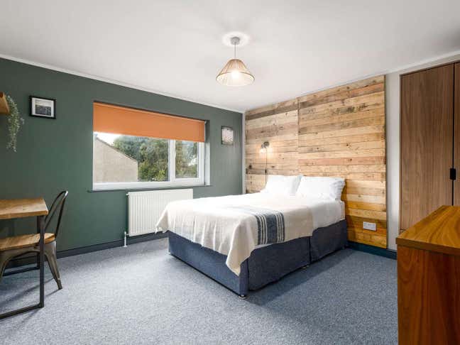 Ensuite Rooms Available 🏡 Ladenham Road Main Photo