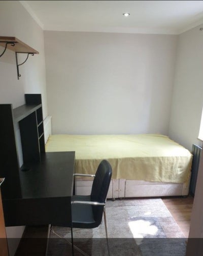SINGLE room, no deposit, bills included Main Photo