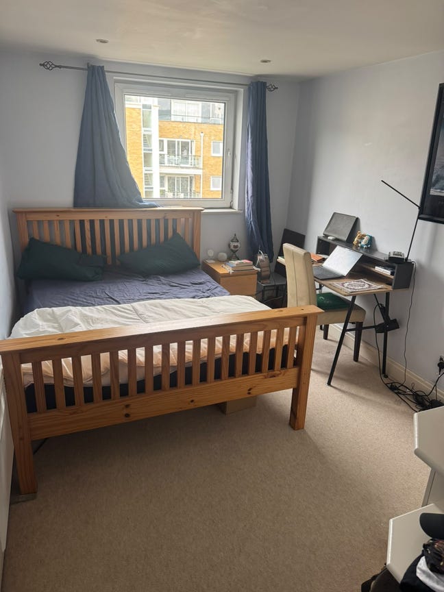 ✨ Room for Rent – Stunning Thames View ✨ Main Photo