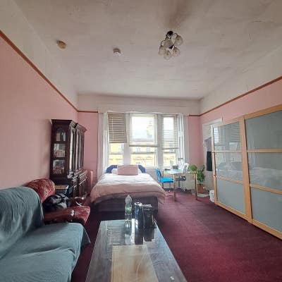 Four Rooms Available for Single Person Each Main Photo