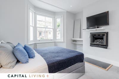 Parsons Green Double Bedroom Main Photo