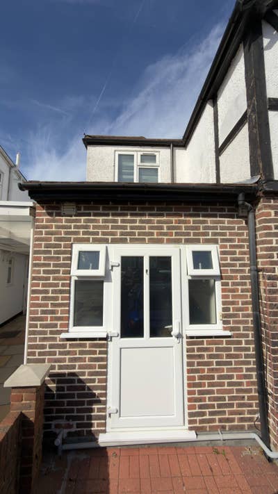 Modern Duplex Studio | Bills Inc | 2m to Tube Main Photo