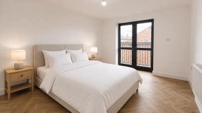 Two Bedroom Flat in SE18 Main Photo