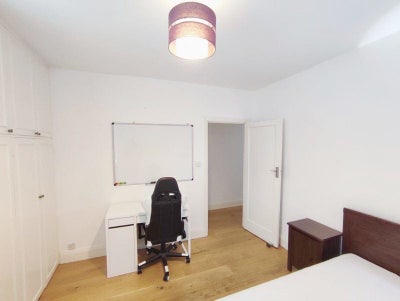 Great location - Clapham/Stockwell Main Photo