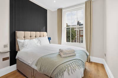 Double Bedroom in a 2-Bed Flat Bills Included, AC Main Photo