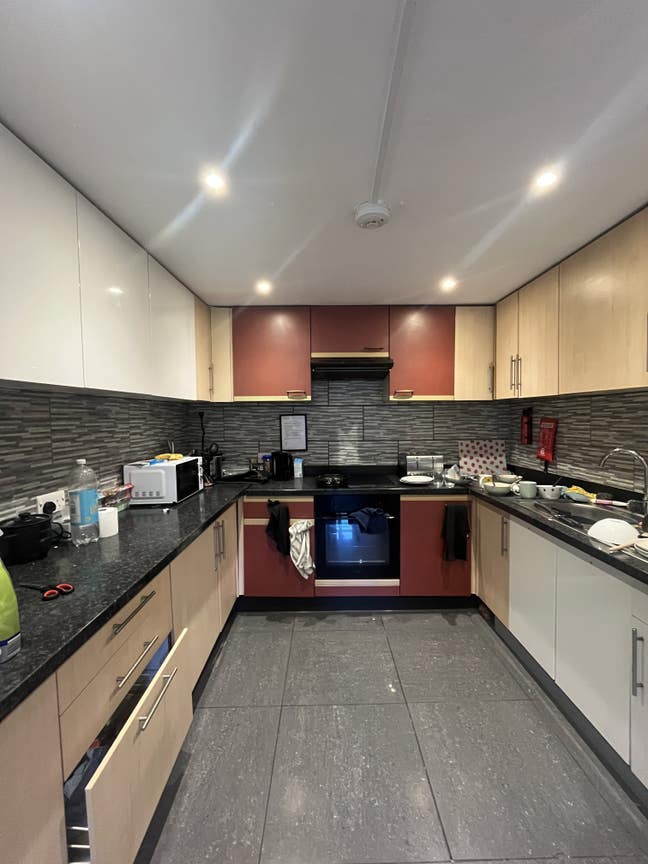  Single Student Room - &pound;245 PW, Bills included Main Photo