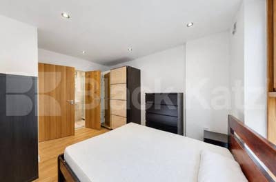 En-suite room 5 min to Southwark/London Bridge Main Photo