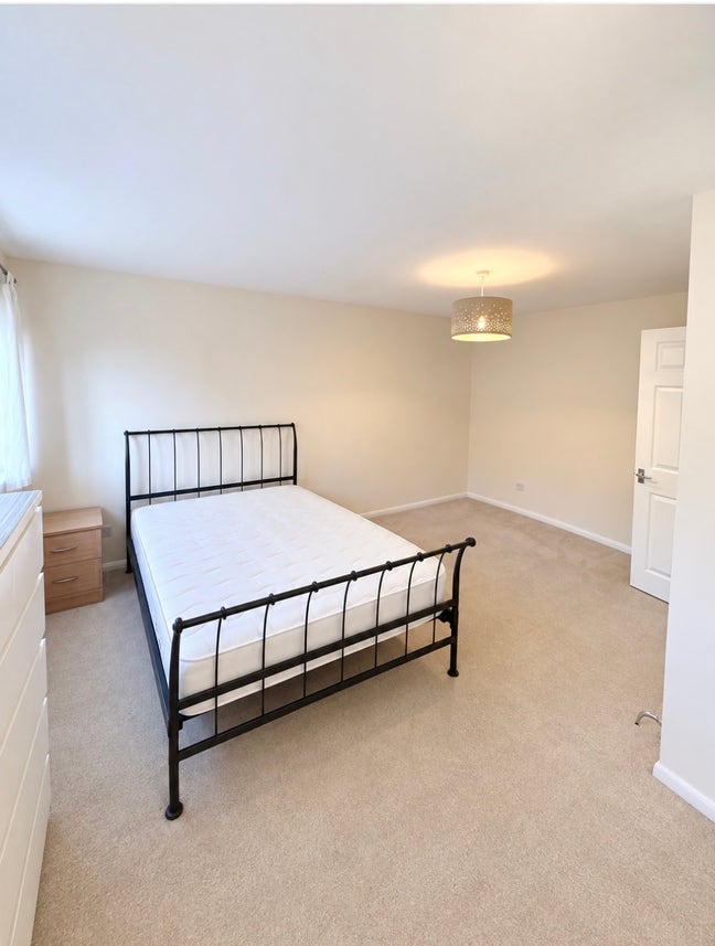 Double Room Available in Stevenage  Main Photo