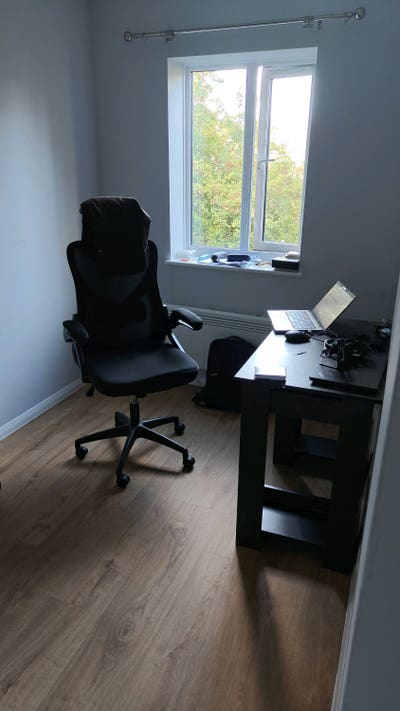 Single Room Available in 2-Bed Apartment Main Photo
