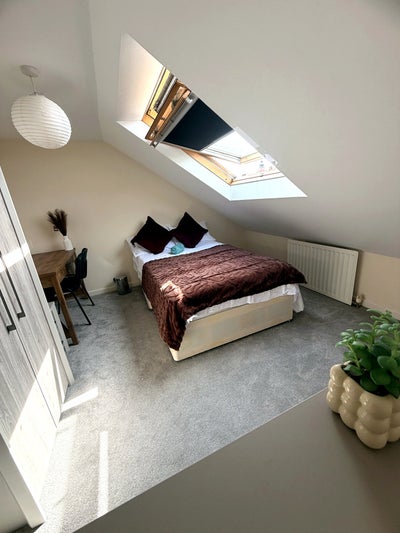 ✨ Friendly House Share | Bills Included | &pound;100 Dep Main Photo