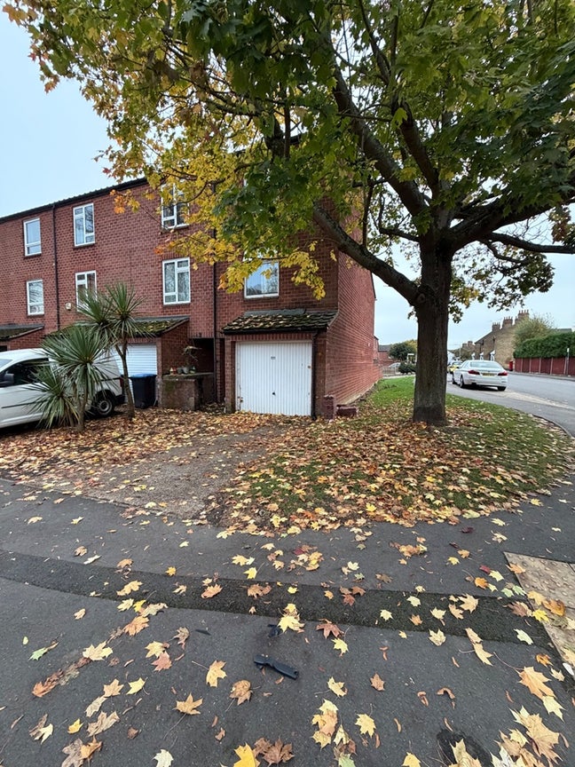 3 Bed Terraced House Main Photo