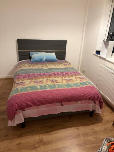 Room for rent  Main Photo