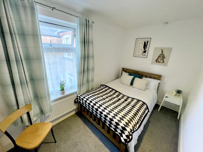 Comfy and Affordable Room Available! Main Photo