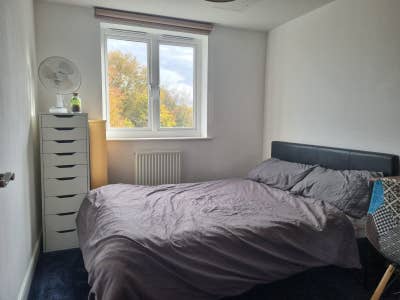 Double Room - Fully Furnished - 8 min to Eliz-line Main Photo