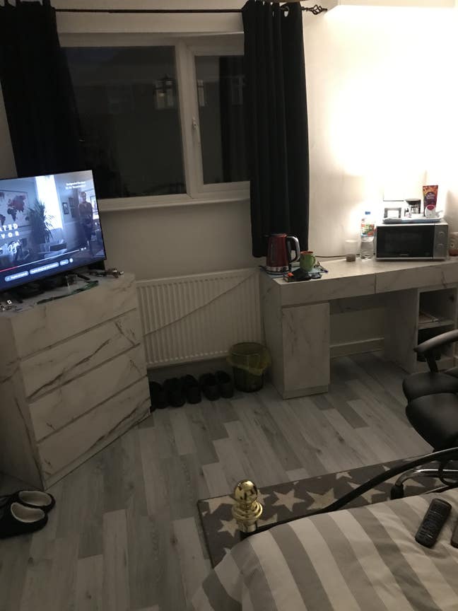 Double bedroom with en suite Main Photo