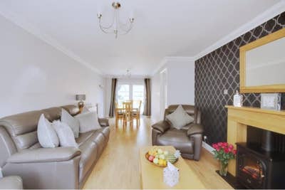 3 bed property - bills included Main Photo