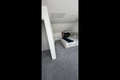 En-suite Room for rent  Main Photo