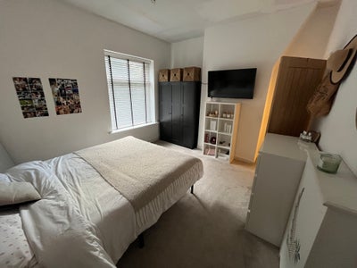 King size Bedroom Available  ✨ Main Photo